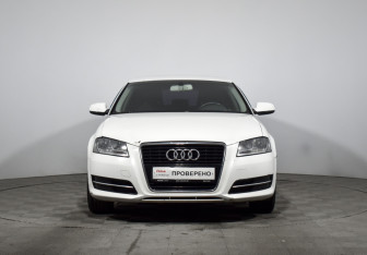 Подержанный автомобиль Audi A3 Hatchback 2011 года (2 фото)