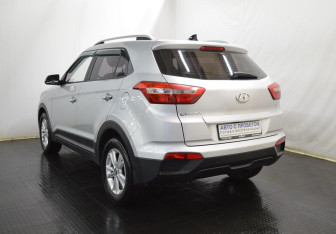 Подержанный автомобиль Hyundai Creta 2018 года (7 фото)