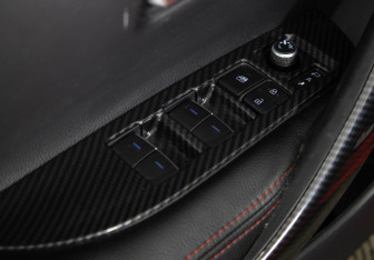 Подержанный автомобиль Toyota Corolla Sedan 2020 года (14 фото)