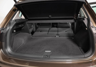 Подержанный автомобиль Volkswagen Tiguan 2017 года (31 фото)