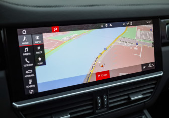 Подержанный автомобиль Porsche Cayenne 2021 года (21 фото)