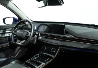 Подержанный автомобиль Exeed LX 2023 года (9 фото)