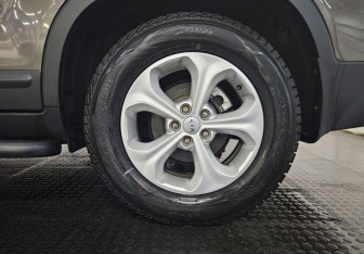 Подержанный автомобиль Kia Sorento 2015 года (9 фото)