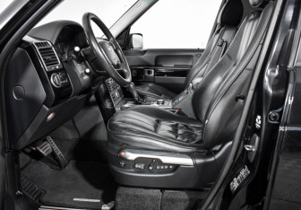 Подержанный автомобиль Land Rover Range Rover 2006 года (11 фото)