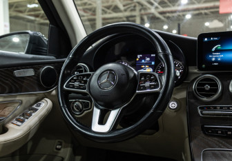 Подержанный автомобиль Mercedes-Benz GLC Coupe 2020 года (15 фото)