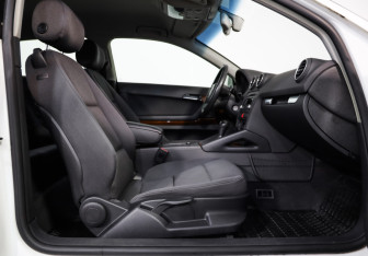 Подержанный автомобиль Audi A3 Hatchback 2008 года (18 фото)