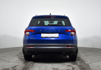 Подержанный автомобиль Skoda Karoq 2020 года (6 фото)