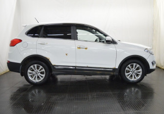 Подержанный автомобиль Chery Tiggo 5 2015 года (4 фото)