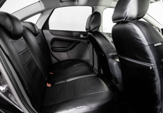 Подержанный автомобиль Ford Focus Sedan 2008 года (16 фото)