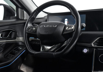Подержанный автомобиль Exeed TXL 2022 года (15 фото)
