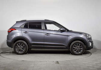Подержанный автомобиль Hyundai Creta 2021 года (4 фото)