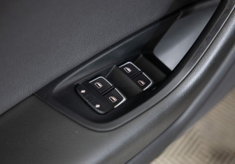 Подержанный автомобиль Audi A6 Sedan 2014 года (21 фото)