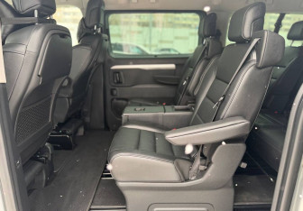 Подержанный автомобиль Citroen SpaceTourer 2018 года (15 фото)