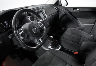 Подержанный автомобиль Volkswagen Tiguan 2016 года (9 фото)