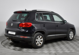 Подержанный автомобиль Volkswagen Tiguan 2012 года (5 фото)