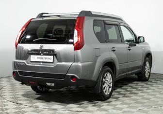Подержанный автомобиль Nissan X-Trail 2013 года (5 фото)