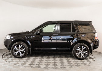 Подержанный автомобиль Land Rover Freelander 2014 года (8 фото)