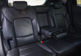 Подержанный автомобиль Hyundai Santa Fe 2012 года (30 фото)