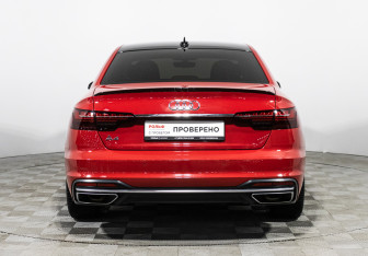 Подержанный автомобиль Audi A4 Sedan 2020 года (40 фото)