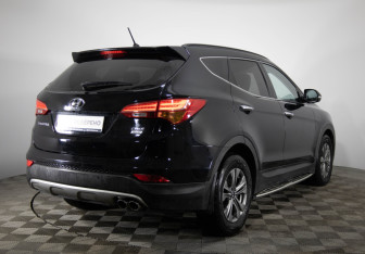 Подержанный автомобиль Hyundai Santa Fe 2014 года (5 фото)