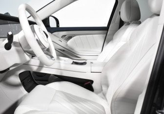 Подержанный автомобиль Voyah Free 2025 года (10 фото)