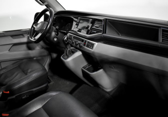 Подержанный автомобиль Volkswagen Caravelle 2020 года (14 фото)