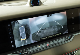 Подержанный автомобиль Voyah Free 2021 года (18 фото)