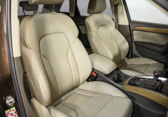 Подержанный автомобиль Audi Q5 2014 года (22 фото)