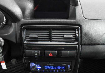 Подержанный автомобиль LADA (ВАЗ) Priora Sedan 2017 года (17 фото)