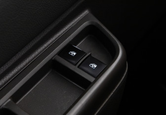 Подержанный автомобиль Chevrolet Cobalt Sedan 2014 года (14 фото)