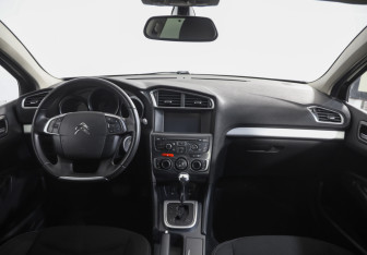 Подержанный автомобиль Citroen C4 Sedan 2013 года (9 фото)