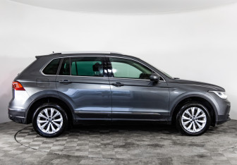 Подержанный автомобиль Volkswagen Tiguan 2021 года (4 фото)