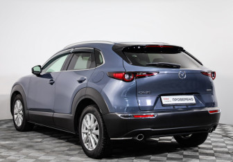 Подержанный автомобиль Mazda CX-30 2019 года (7 фото)