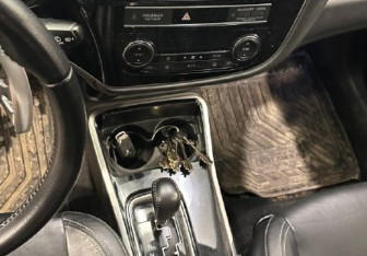 Подержанный автомобиль Mitsubishi Outlander 2019 года (5 фото)