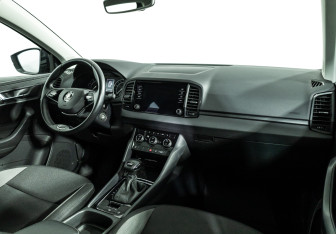 Подержанный автомобиль Skoda Karoq 2020 года (9 фото)