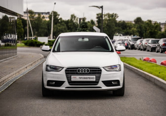 Подержанный автомобиль Audi A4 Sedan 2014 года (4 фото)