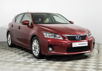 Подержанный автомобиль Lexus CT 2011 года (3 фото)