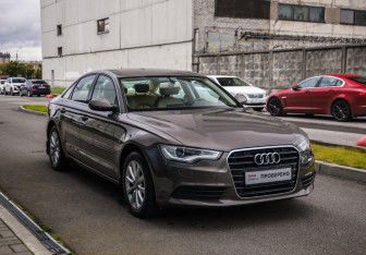 Подержанный автомобиль Audi A6 Sedan 2012 года (5 фото)