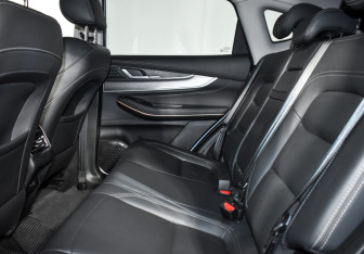 Подержанный автомобиль Exeed LX 2023 года (12 фото)