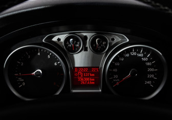 Подержанный автомобиль Ford Focus Hatchback 2008 года (16 фото)