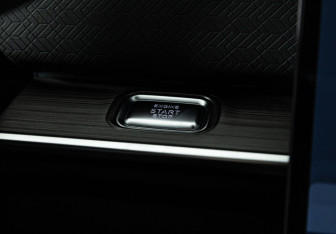 Подержанный автомобиль Jaecoo J7 2023 года (21 фото)