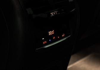 Подержанный автомобиль BMW X3 2018 года (23 фото)