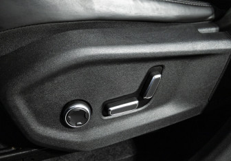 Подержанный автомобиль Geely Monjaro 2024 года (16 фото)