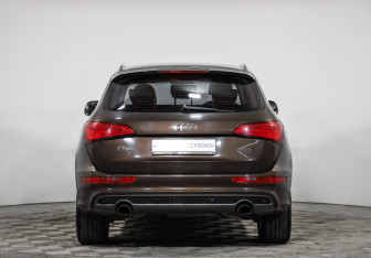 Подержанный автомобиль Audi Q5 2014 года (6 фото)