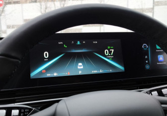 Подержанный автомобиль Omoda C5 2023 года (27 фото)