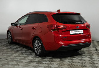 Подержанный автомобиль Kia Ceed Wagon 2017 года (7 фото)