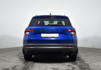 Подержанный автомобиль Skoda Karoq 2020 года (6 фото)