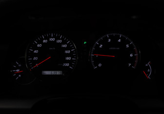 Подержанный автомобиль Toyota Land Cruiser Prado 2007 года (19 фото)