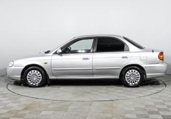 Подержанный автомобиль Kia Spectra Sedan 2006 года (8 фото)