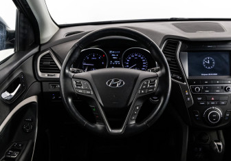 Подержанный автомобиль Hyundai Santa Fe 2018 года (11 фото)